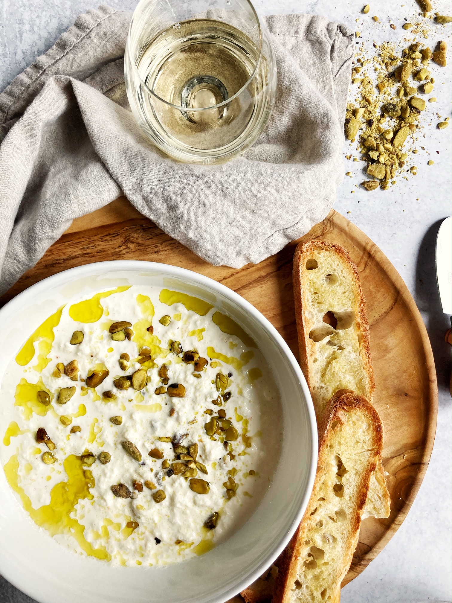 stracciatella with pinot grigio and crostini
